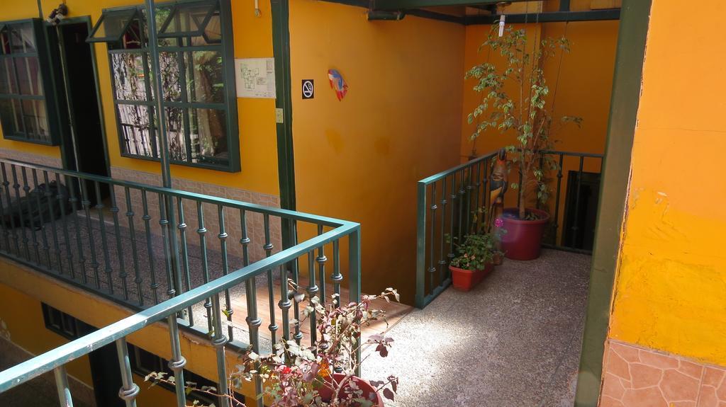Hostal Alcala Quito Exterior photo