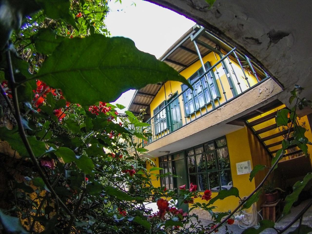 Hostal Alcala Quito Exterior photo